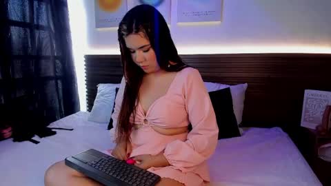 Snapshot of sofia_smithh_ chatting on 05/31/26, 07:37 Sofia online show from 05/31/26, 07:37