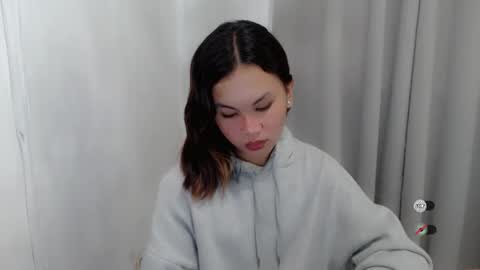 sofia_sweetheart18 online show from 11/29/25, 12:35