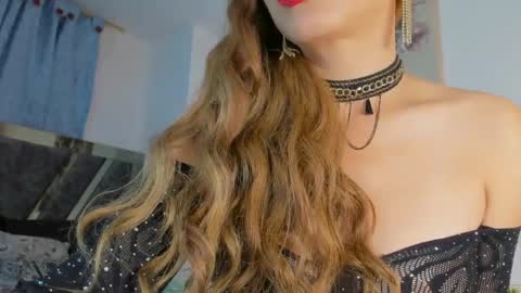 laura online show from 03/02/25, 03:24