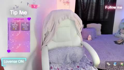 Sofia Thomson online show from 09/20/25, 11:22