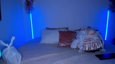 Sofi cortes626 Ig online show from 12/17/25, 08:09