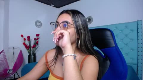 Sofia online show from 04/01/26, 12:06