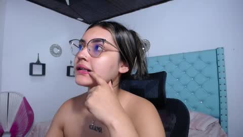 Sofia online show from 04/21/26, 10:54