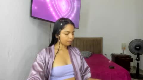 Danna Sofia online show from 10/15/25, 07:14