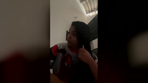 Snapshot of sofiacandy17 chatting on 12/17/25, 12:55 Danna Sofia online show from 12/17/25, 12:55