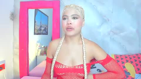 Snapshot of sofiacastillo01 chatting on 06/18/26, 01:48 sofiacastillo01 online show from 06/18/26, 01:48