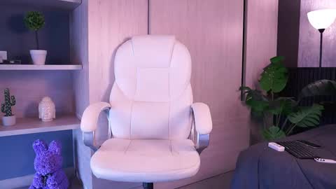 Sofia online show from 02/04/26, 12:55