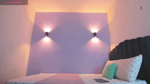 Sofia online show from 03/04/25, 03:55