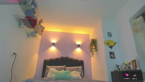 Snapshot of sofiaclaus_19 chatting on 06/16/26, 06:38 Sofia online show from 06/16/26, 06:38