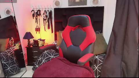 Snapshot of sofiaflores98 chatting on 07/06/26, 07:49 Sofia online show from 07/06/26, 07:49