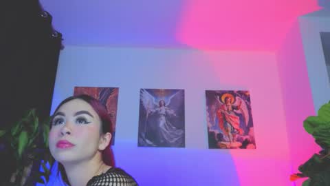 Sofia  online show from 12/21/25, 01:13