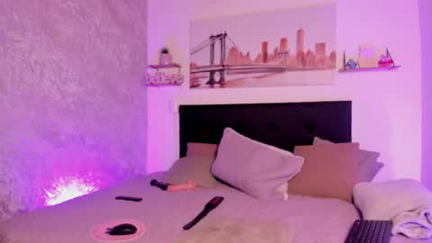 sofialujan_ online show from 03/28/26, 02:38