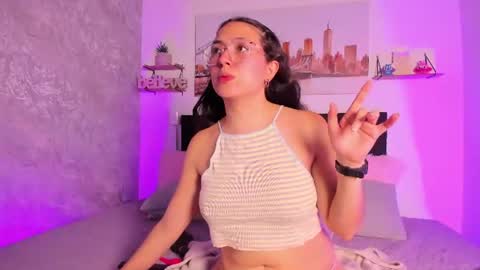 sofialujan_ online show from 07/09/26, 11:31
