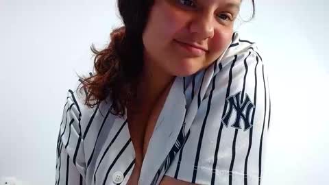 sofiamooon_ online show from 02/25/26, 03:38