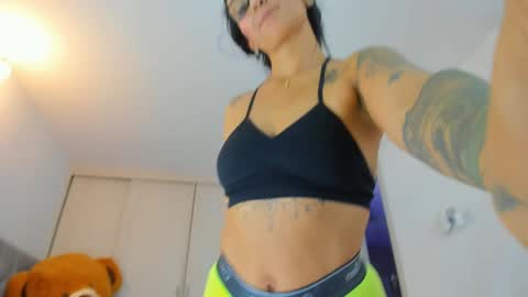 SOFIA independent model  online show from 12/29/24, 05:44