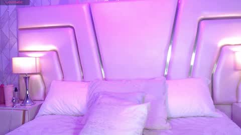 Sofia Stanley online show from 11/16/25, 11:49