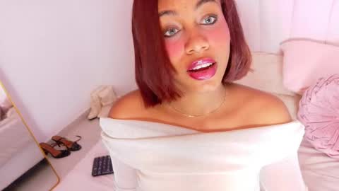 Snapshot of sofiastanley chatting on 06/04/26, 10:54 Sofia Stanley online show from 06/04/26, 10:54