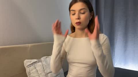 Sofia online show from 09/18/25, 09:00