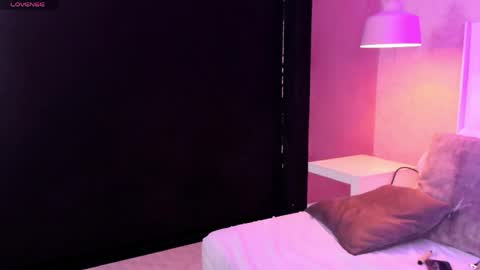 sofiathoompson online show from 06/08/26, 02:56