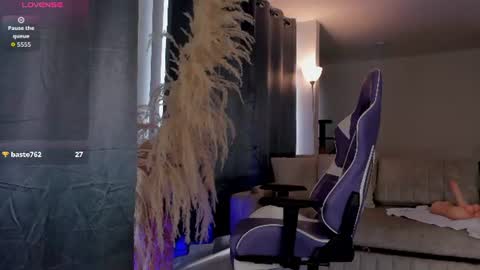 sofia wiliam   online show from 07/04/26, 01:50