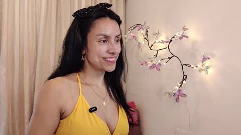 Sofi Bella online show from 05/10/26, 07:08