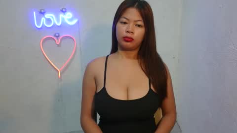 sofie_loorexx online show from 02/15/26, 11:45