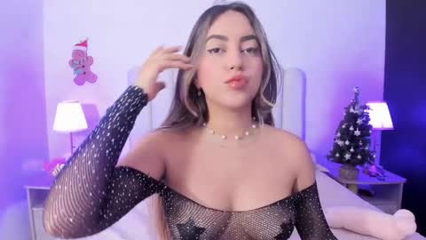 sofiebunnie online show from 12/02/25, 11:23