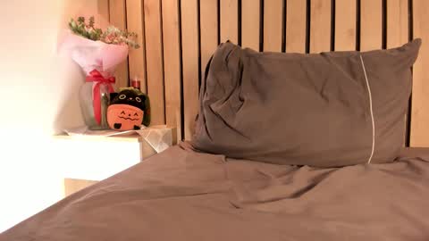 Sofie online show from 11/29/25, 01:41