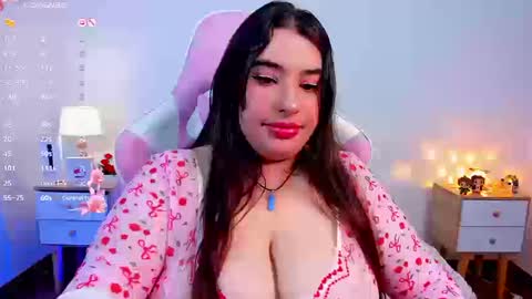 Snapshot of sofiflex chatting on 09/13/25, 04:01 - . - . online show from 09/13/25, 04:01