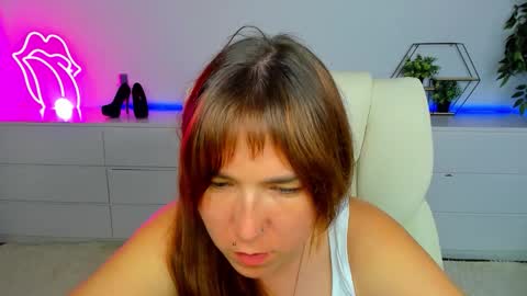 sofii_darling online show from 09/21/25, 04:30
