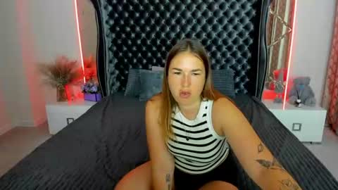 Snapshot of sofii_darling chatting on 07/23/26, 01:58 sofii_darling online show from 07/23/26, 01:58