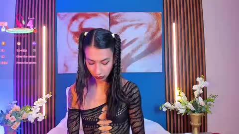 Sofi online show from 09/09/25, 01:43