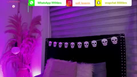 Sofia online show from 10/18/25, 04:37