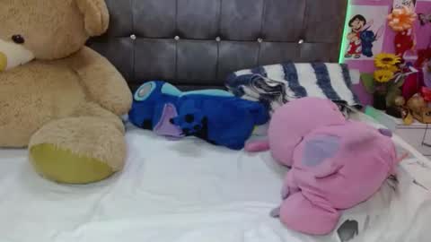 sofia Dreams online show from 09/10/25, 10:21