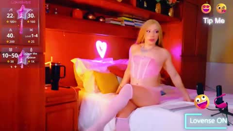 Snapshot of sofiiboniita_ chatting on 09/10/25, 12:10 Sofa bonita  online show from 09/10/25, 12:10