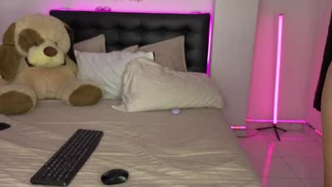   online show from 04/17/26, 09:29