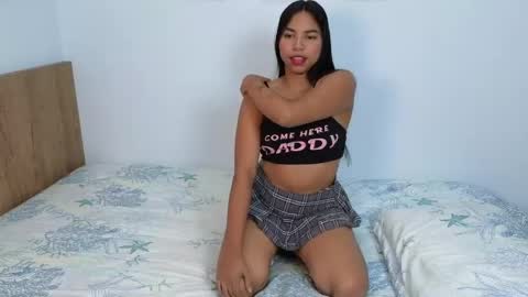 Sofa online show from 05/19/26, 10:27