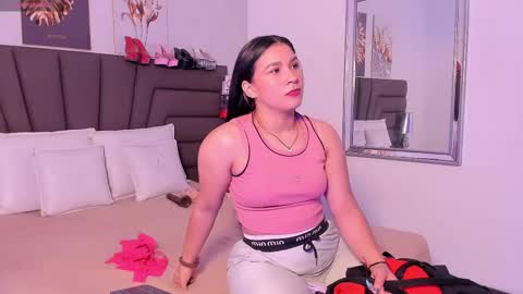      online show from 09/15/25, 11:21