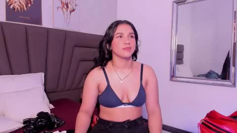      online show from 10/15/25, 11:21