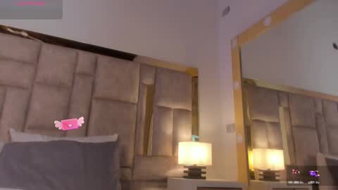 Snapshot of sofiscott_ chatting on 03/11/25, 08:20 Sofia online show from 03/11/25, 08:20
