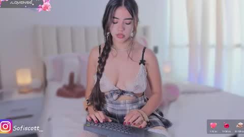 Sofia online show from 12/15/25, 05:39