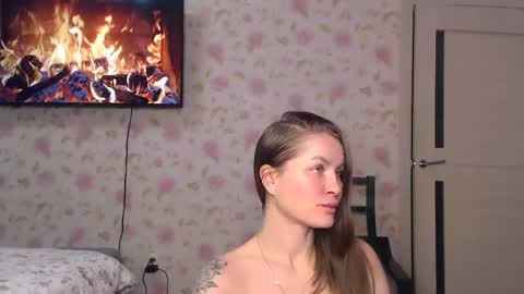  Kaitbrunette and SofiblondeWelcome room Private is Open  Make us happy online show from 03/17/26, 08:06