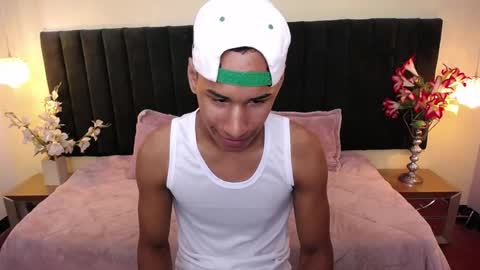 Cam and Amy online show from 10/25/25, 08:14