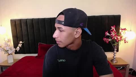 Cam and Amy online show from 11/14/25, 08:07