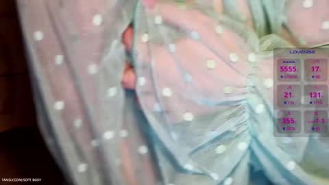 Hi Im Sofia             online show from 02/07/25, 03:08