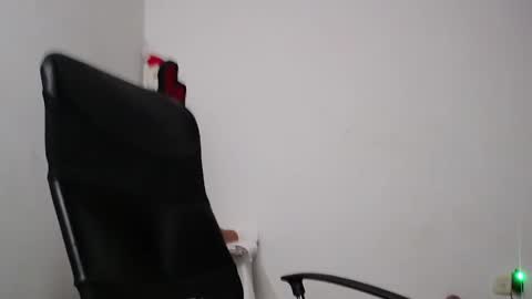 Camila M online show from 12/31/24, 05:33