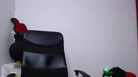 Camila M online show from 01/29/25, 01:07