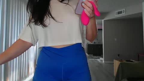 Snapshot of soft_latina chatting on 09/28/25, 10:48 Streaming 1129 7pm PST online show from 09/28/25, 10:48