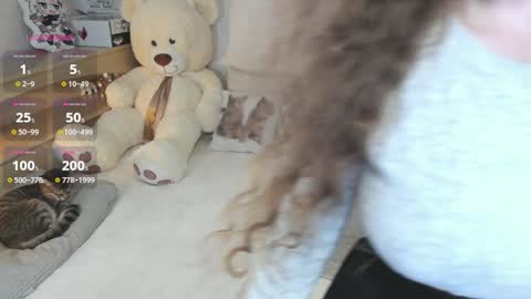 Snapshot of soft_purr_kitty chatting on 12/03/24, 07:44 Mia online show from 12/03/24, 07:44