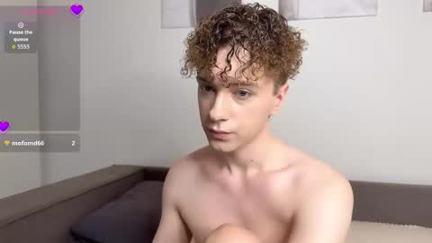 Snapshot of softcrave_ chatting on 03/14/26, 09:20 Angel online show from 03/14/26, 09:20